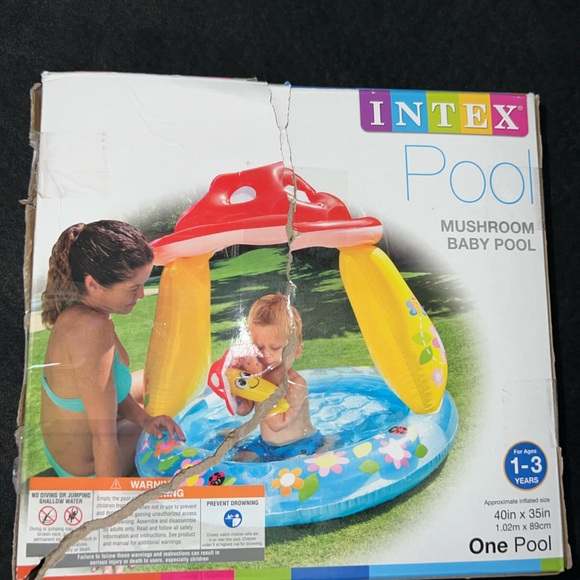Baby pool - Picture 2 of 2
